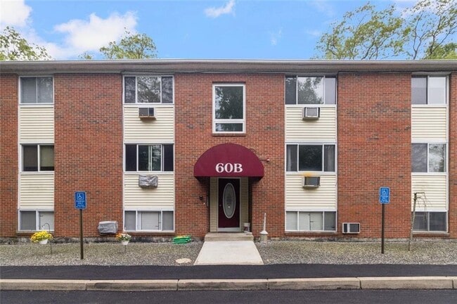 Building Photo - 60B Bethel St