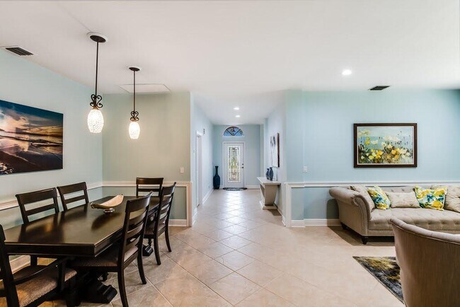 Building Photo - 3690 Old Lighthouse Cir