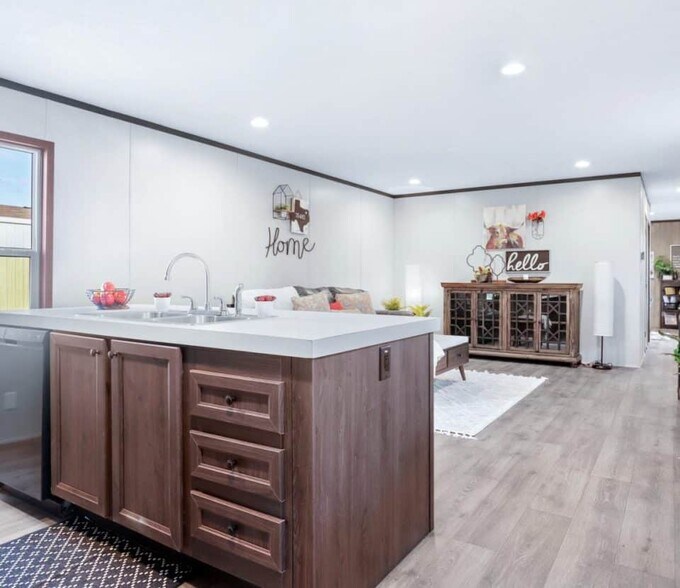 Building Photo - 135 Prairie Dr