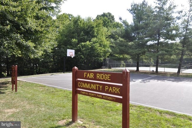 Building Photo - 11479 Carriage Gate Ct