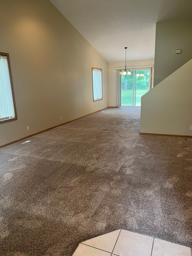 Building Photo - 11913 Seven Pines Dr