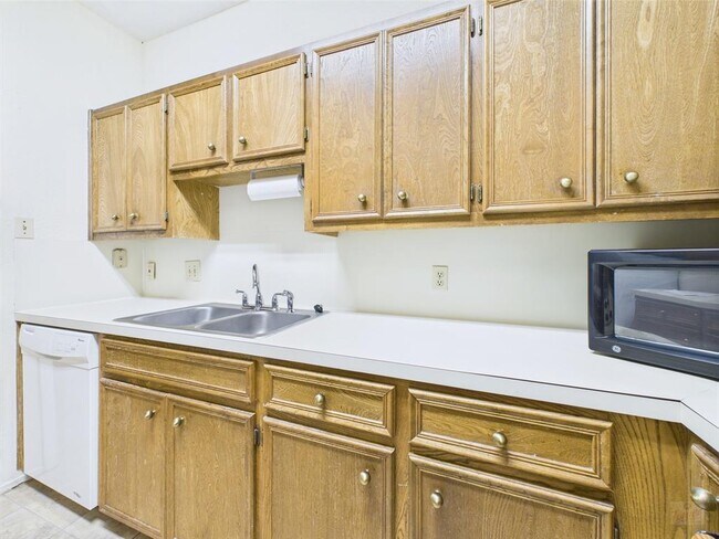 Building Photo - 4406 Avenue A