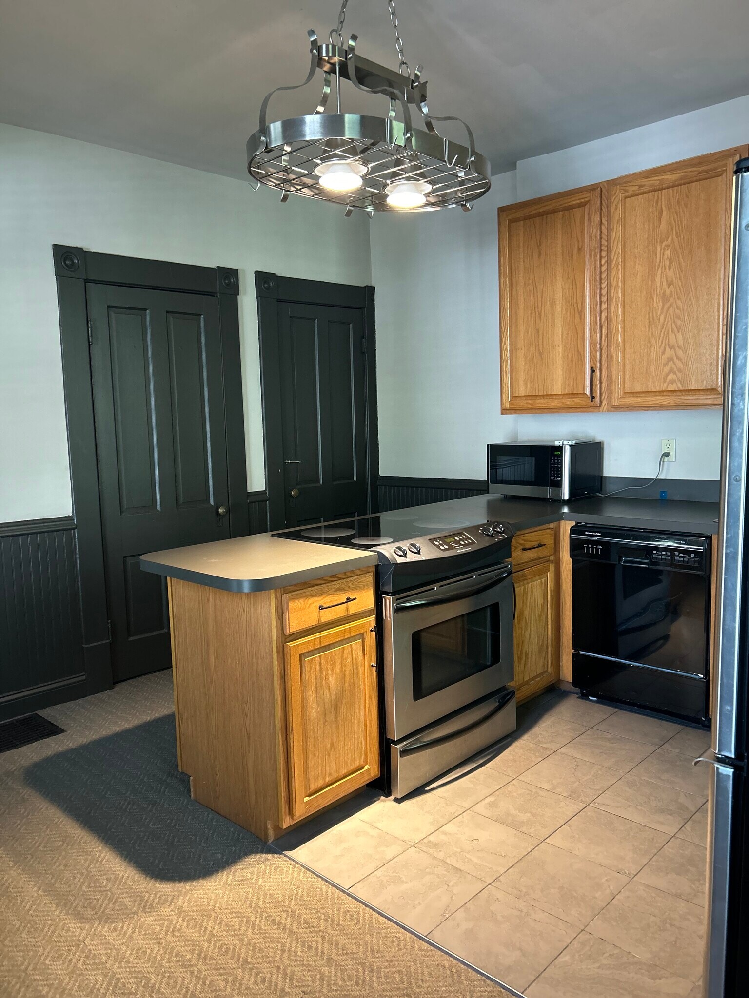 Kitchen - 118 E Kossuth St