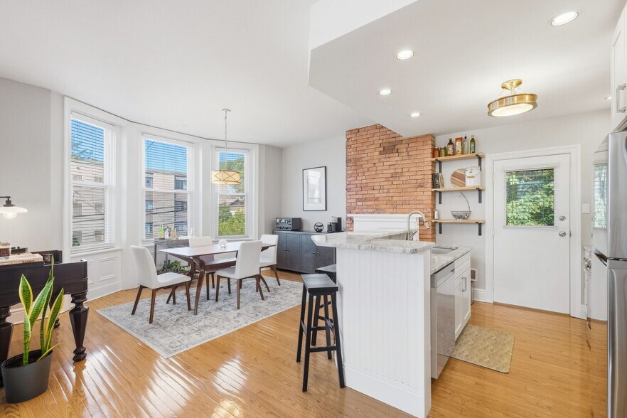 Building Photo - 480 Orchard Ave