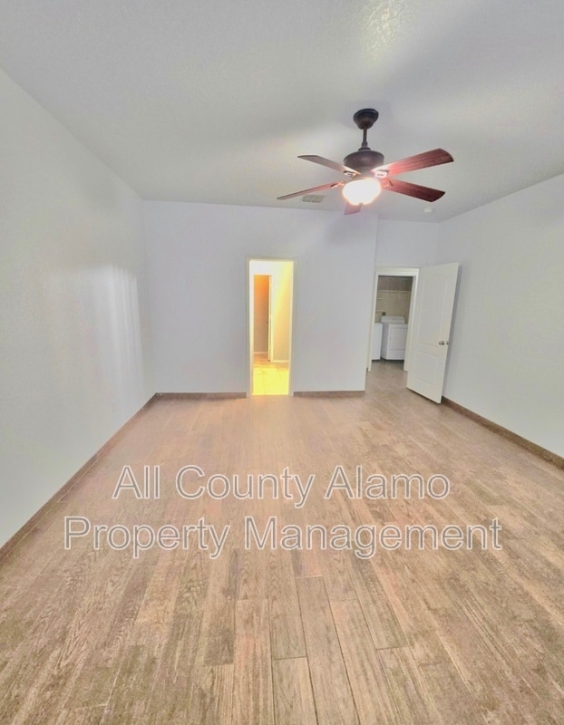 Building Photo - 9611 Nueces Canyon