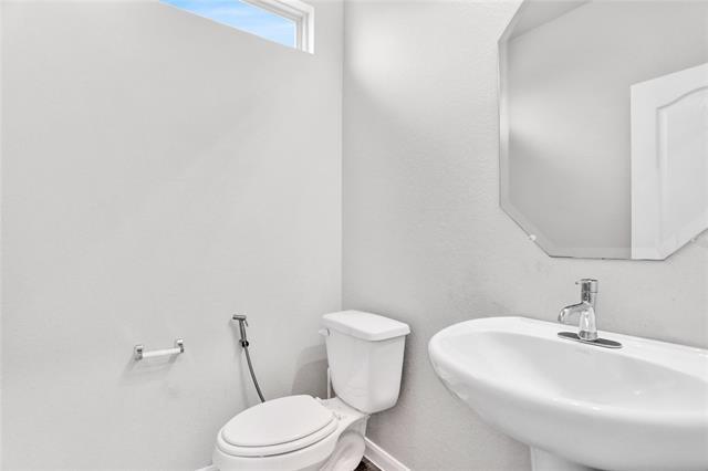 Building Photo - 1135 Saddle Ridge Dr