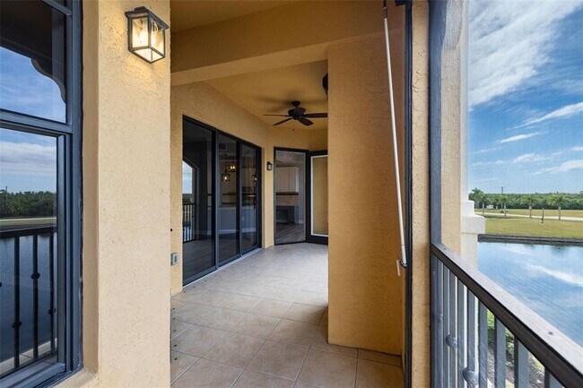 Building Photo - 99 Vivante Blvd