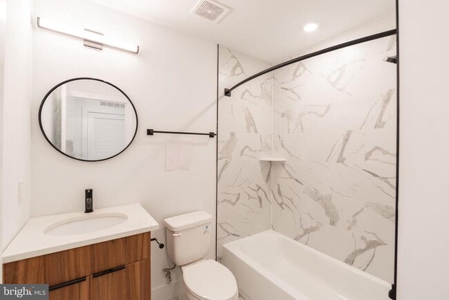 Building Photo - 4408 Lancaster Ave