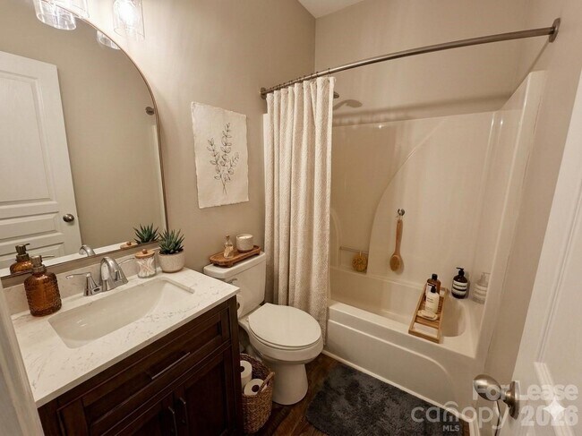 Building Photo - 8734 Arrowhead Pl Ln