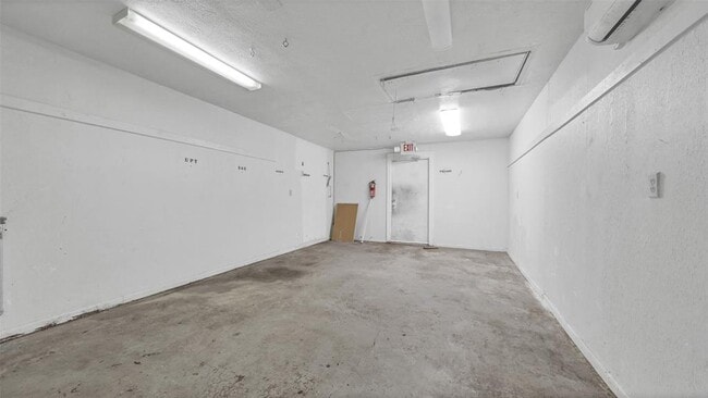 Building Photo - 2914 W T C Jester Blvd