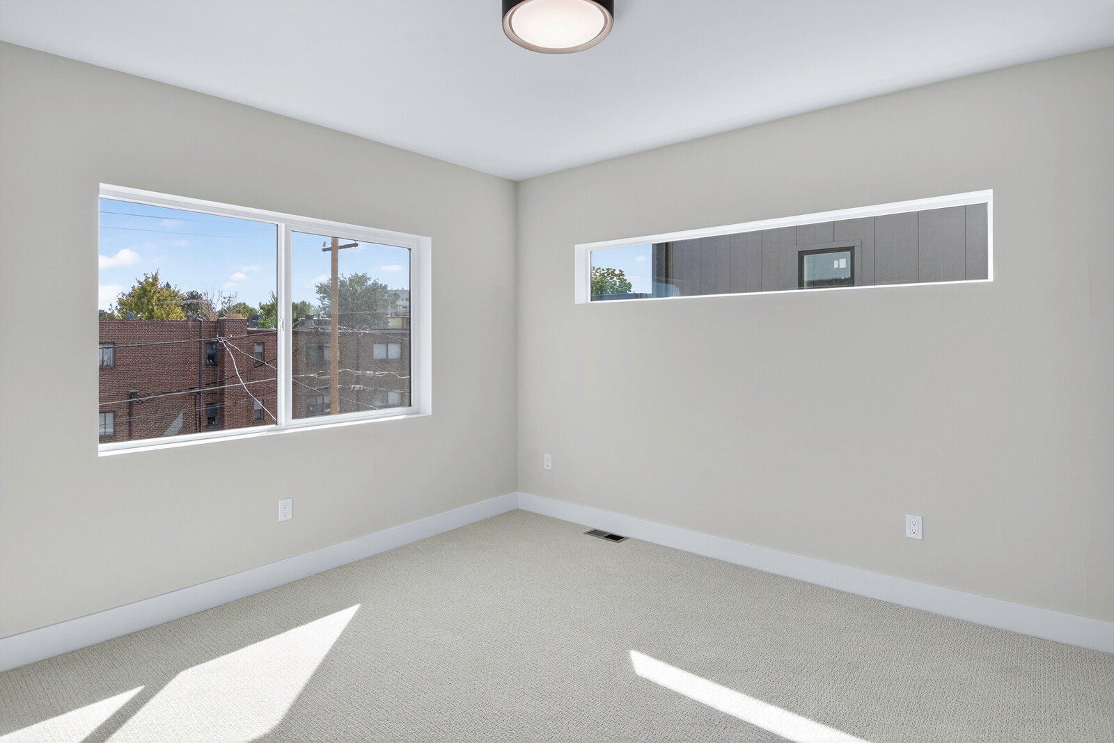 Building Photo - 826 Cherry St