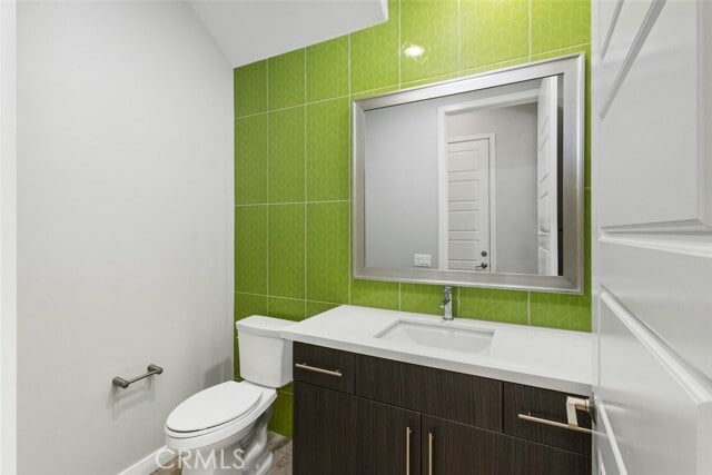 Building Photo - 814 Beacon