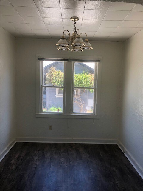 Building Photo - 2029-2037 Sacramento St