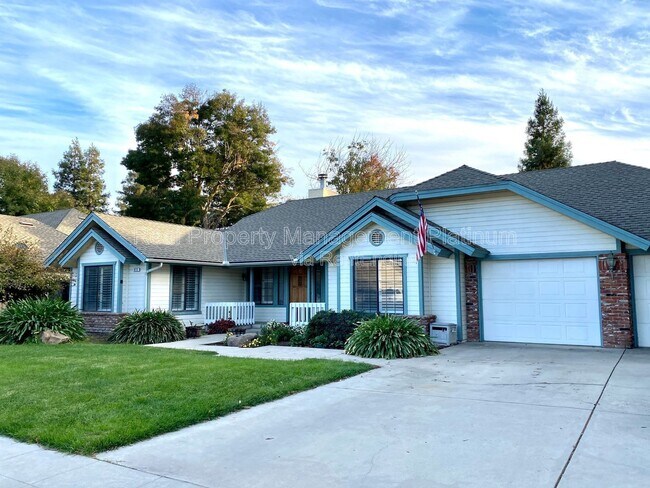 Building Photo - 672 W Ellery Ave