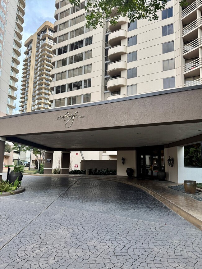 Building Photo - 3525 Sage Rd