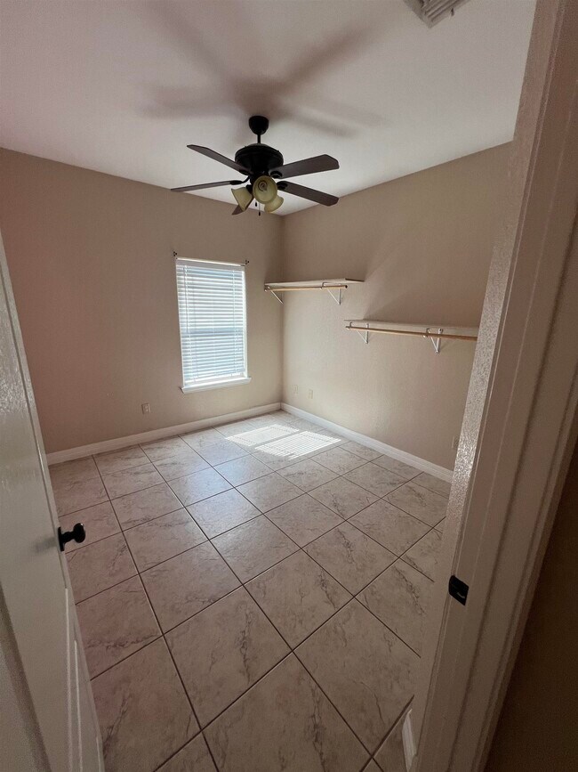 Building Photo - 373 Lenora Ave