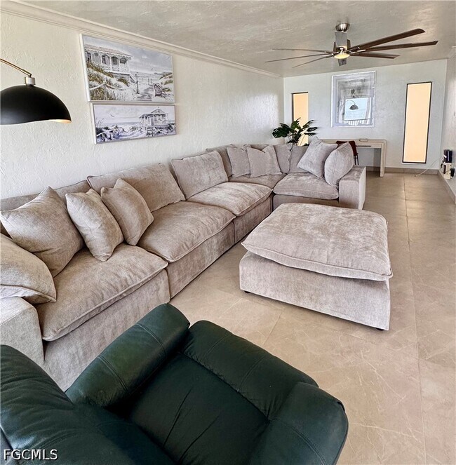Building Photo - 10475 Gulf Shore Dr