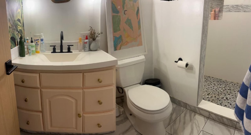 Building Photo - 640 Rome Dr