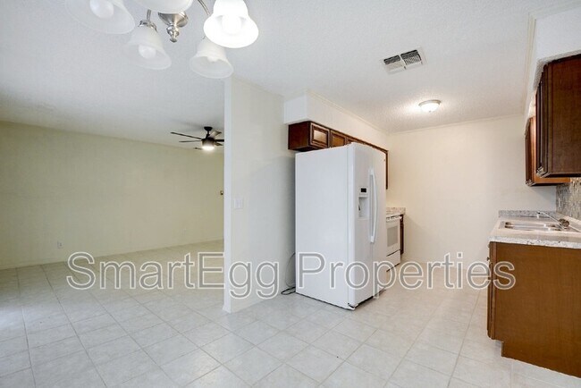 Building Photo - 5601 Palo Blanco Ct