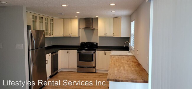 Building Photo - 3 br, 2 bath House - 43 Millie Drive