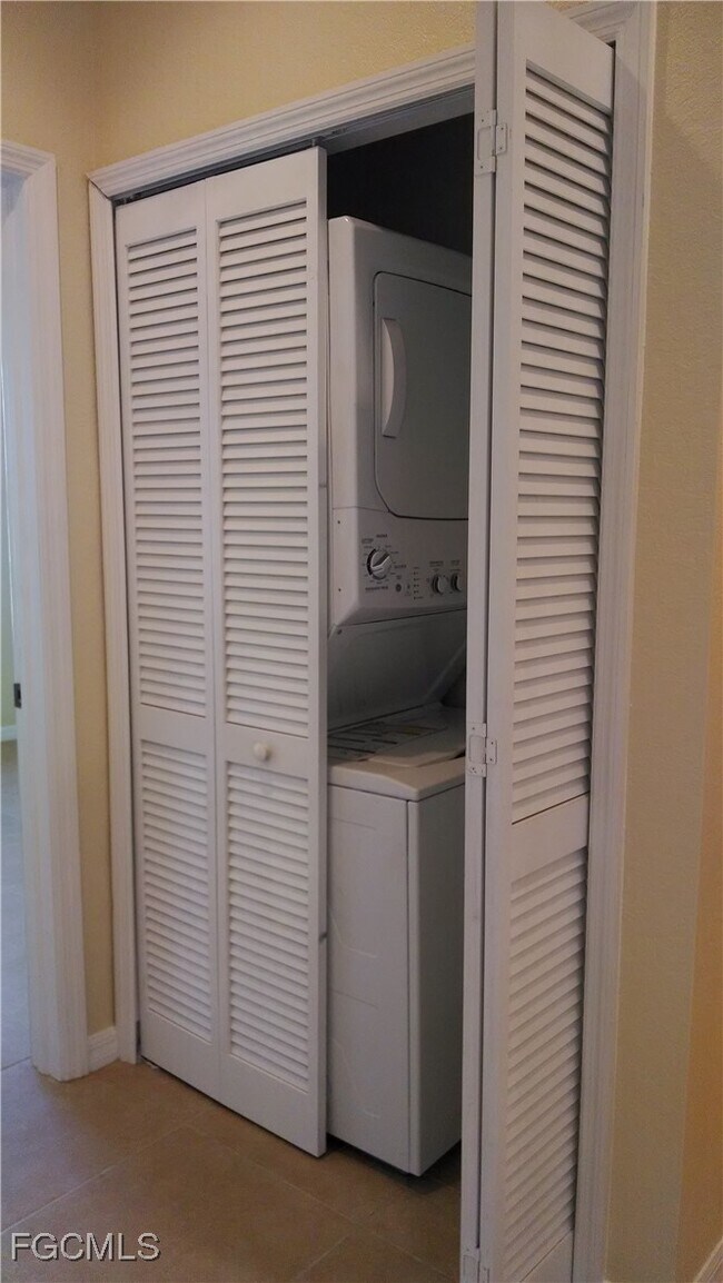 Building Photo - 8416 Bernwood Cove Loop