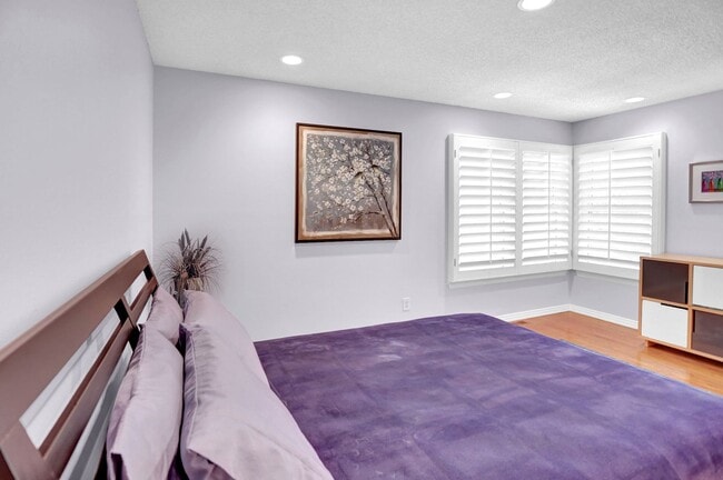 Building Photo - Beautiful Home in Southeast Denver