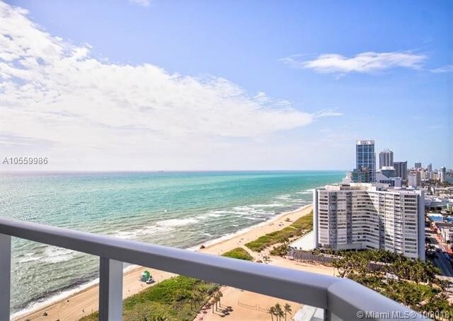 Building Photo - 7330 Ocean Terrace