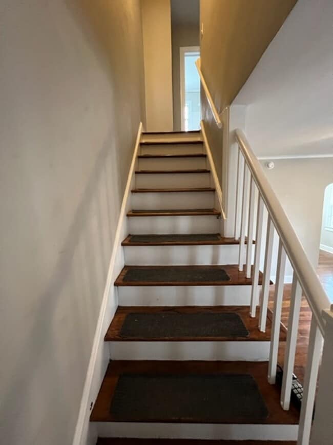 Building Photo - Location - Location - 2 story Duplex - Move In Ready !! This 2-bedroom - 1 Full Bath home is conv...