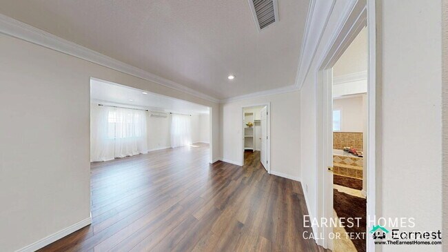 Building Photo - 7540 Quimby Ave