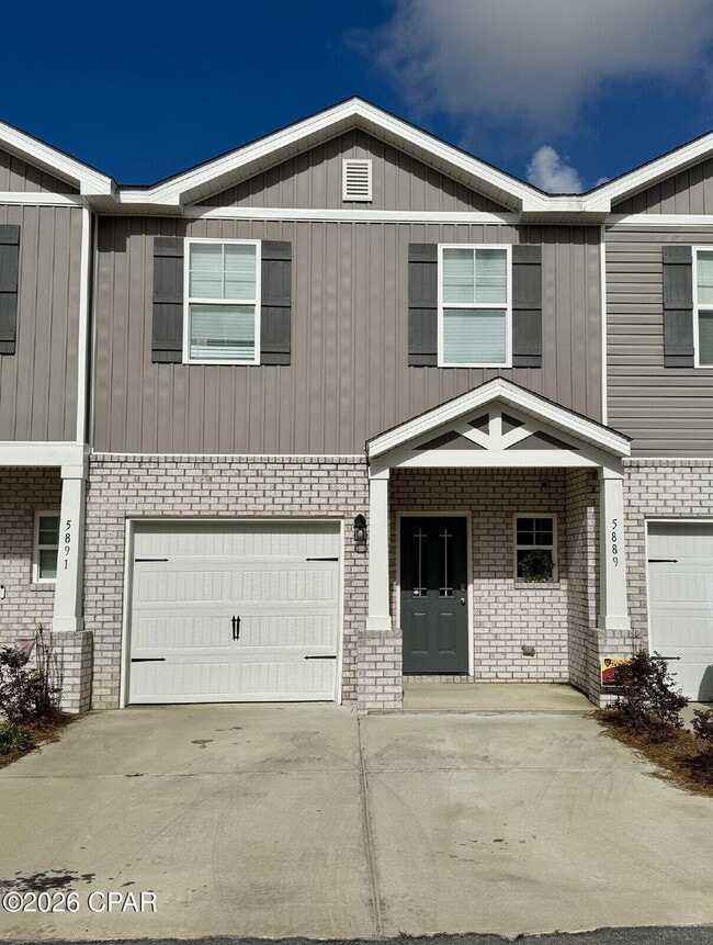 Building Photo - 5889 Tyndall Pl