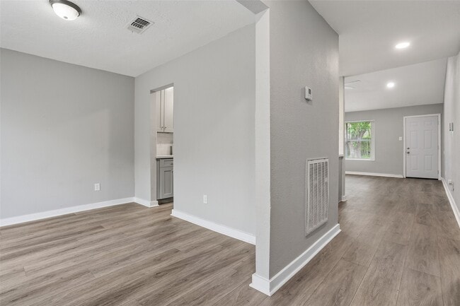 Building Photo - 12226 Kings Meadow Dr