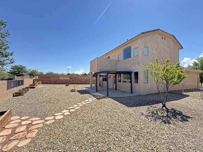 Building Photo - Stunning Cabezon Area Home!