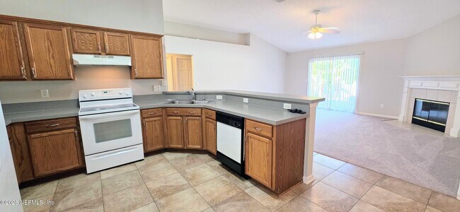 Building Photo - 2735 Elan Ct