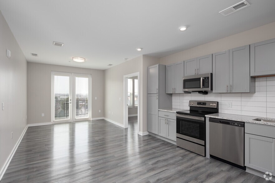 2BR, 2BA - 952SF - Kitchen - Cherry Oak