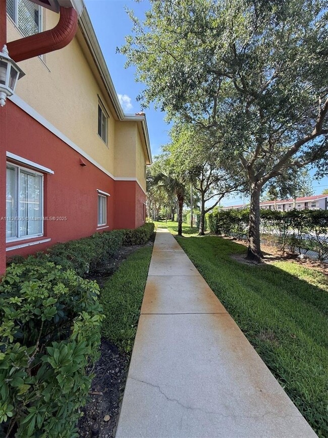 Building Photo - 3340 Palomino Dr