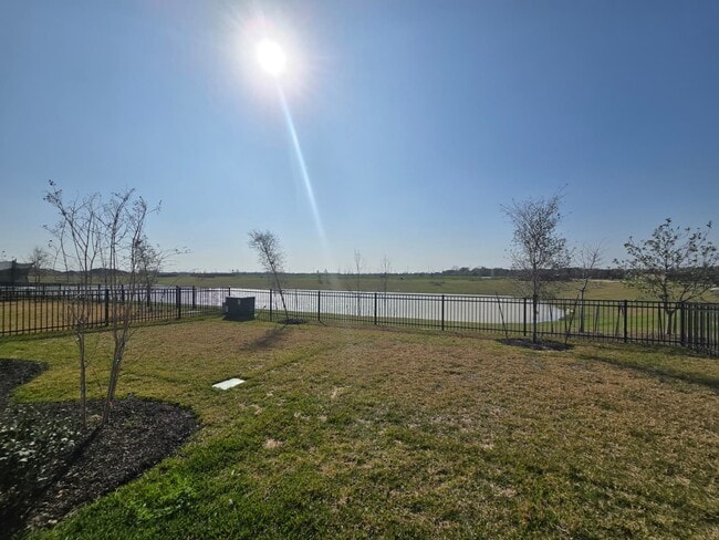 Building Photo - 3061 Avenida Sonoma Dr