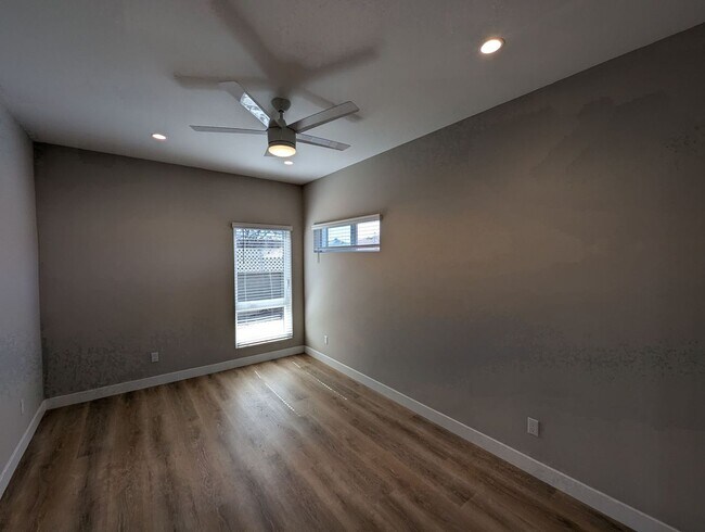 Building Photo - New Build 2023!! 4BD/2BA
