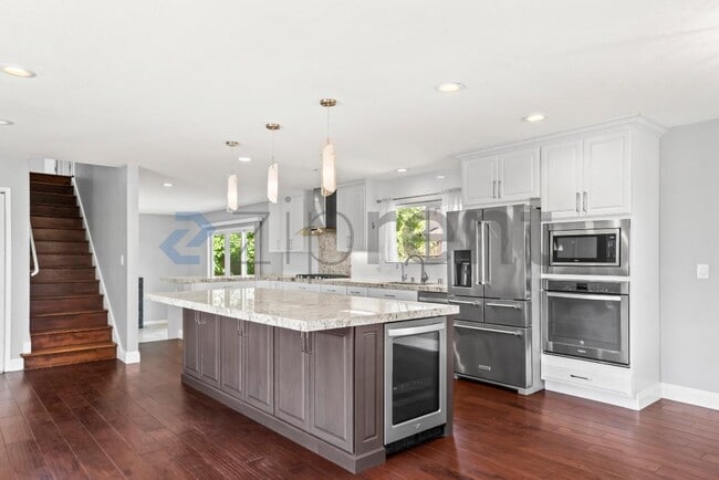 Building Photo - 5319 Westbury Ct