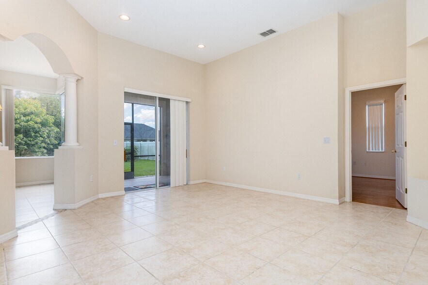 Building Photo - 3827 Alamanda Hills Ln