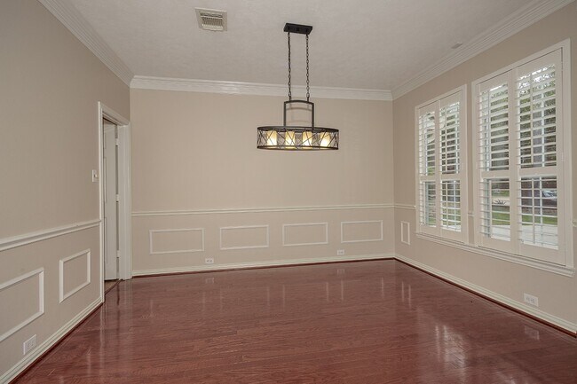 Building Photo - 79 E French Oaks Cir
