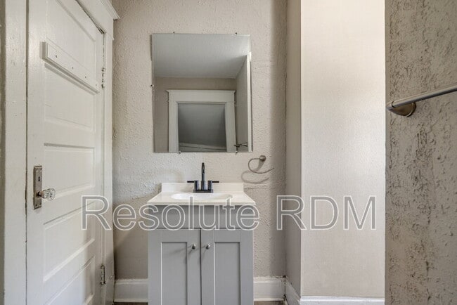 Building Photo - 1314 N Dearborn St