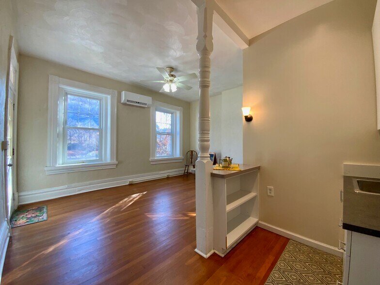 Building Photo - 87 Steuben St