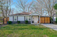 Building Photo - 3818 Noah St