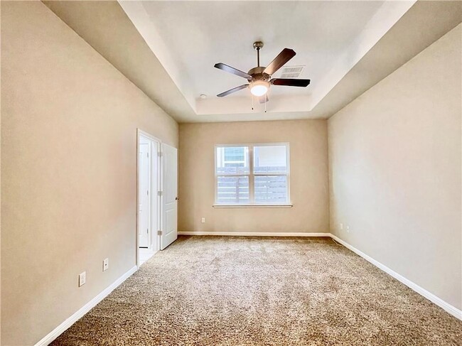 Building Photo - 710 Coconut Grove St
