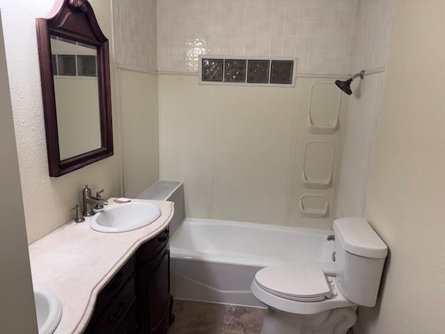 Building Photo - 945 E Fairview St