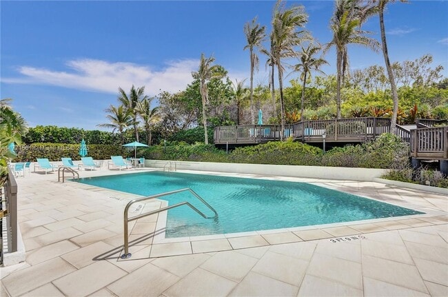 Building Photo - 2000 N Ocean Blvd