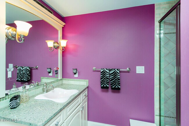 Building Photo - 106 Greenfield Ave