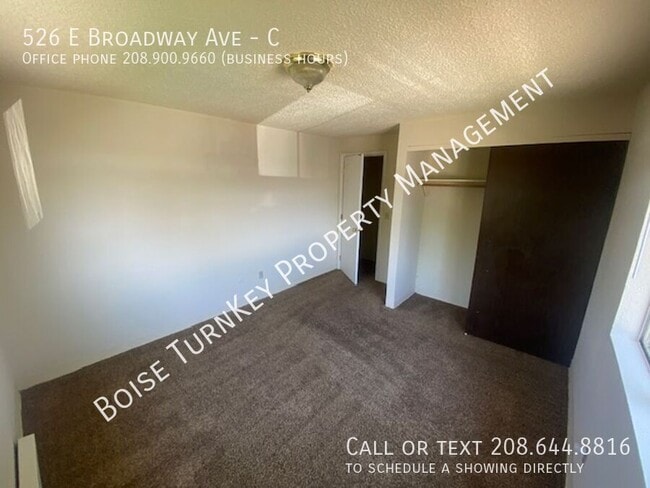 Building Photo - 526 E Broadway Ave
