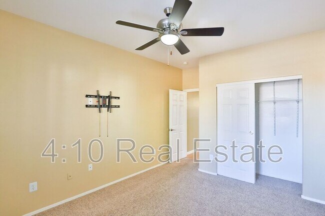 Building Photo - 2695 E Harrison Ct