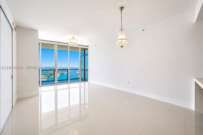 Building Photo - 1100 Biscayne Blvd